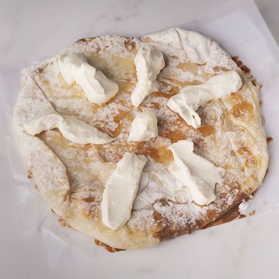 Qeshta Pie