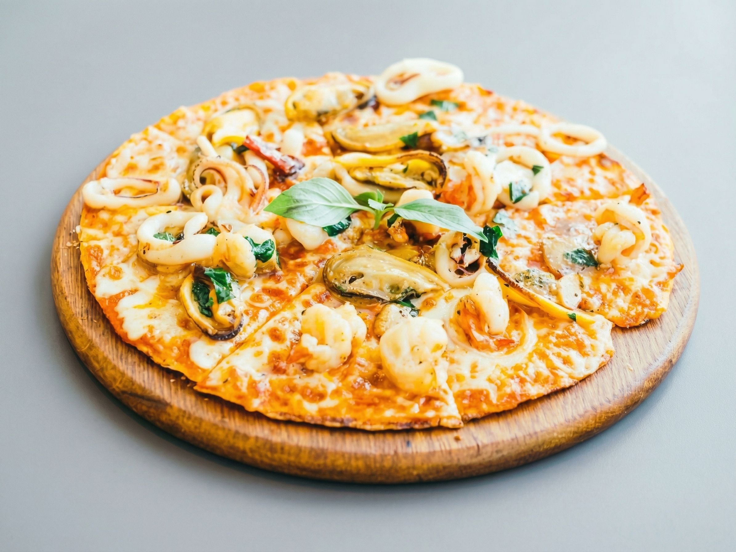 Neapolitan Calamari Pizza