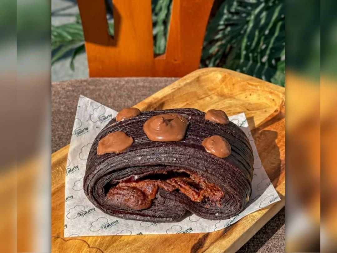 CHOCOLATE PAIN SUISSE