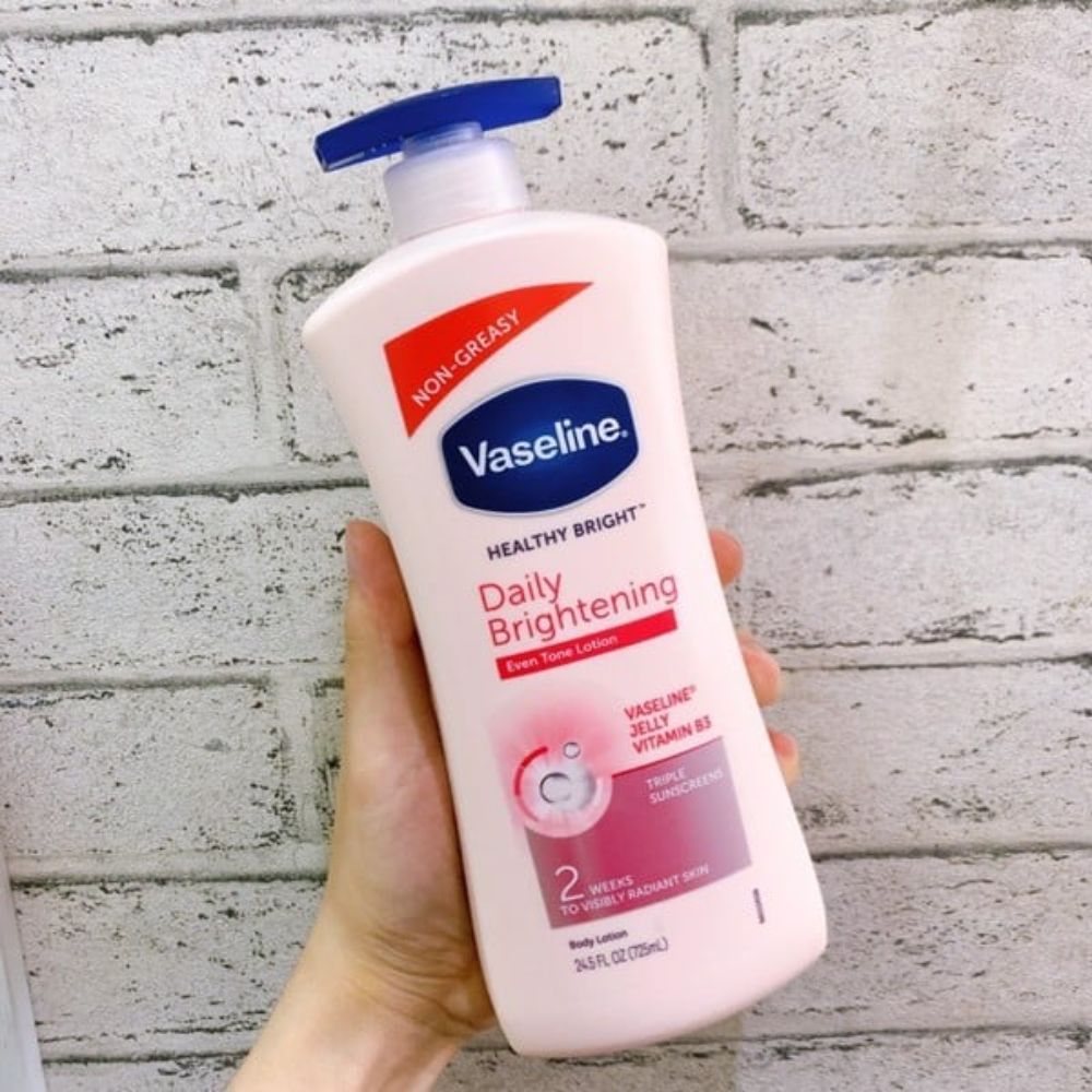 Vaseline Daily Bright Body Lotion, 725ml