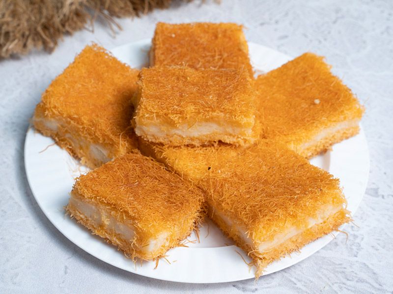 Rough oven Kunafa with cream