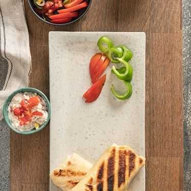 Shetir White Cheese with Tomato