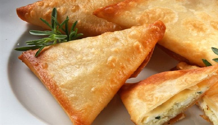 Sambousek Cheese -3 Pieces