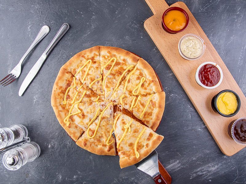 Mixed Cheese Pizza (Stuffed Crust)