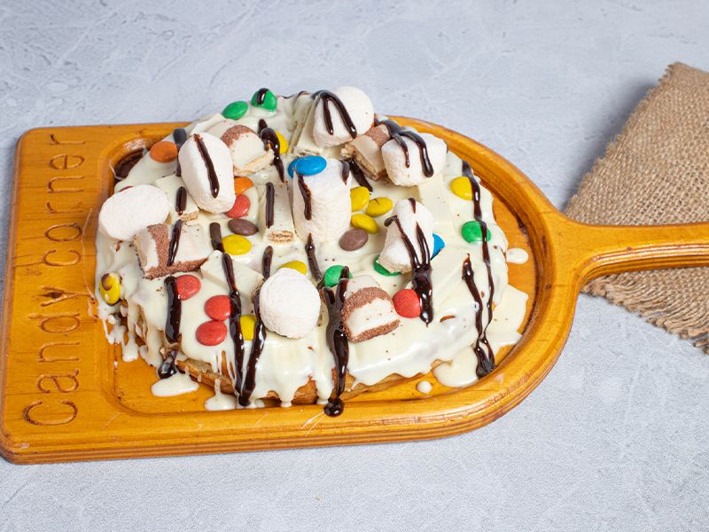 Waffle White Chocolate With Mix Chocolate
