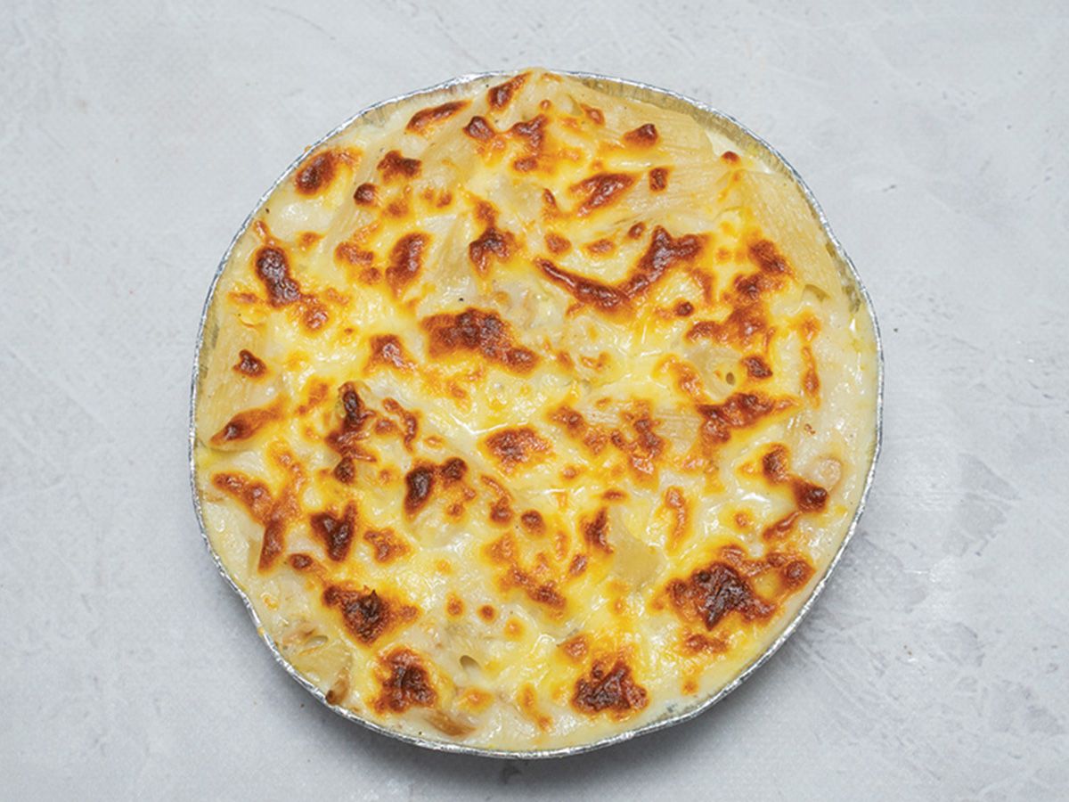 Negresco With Shish Tawook Pieces And Mozzarella Cheese