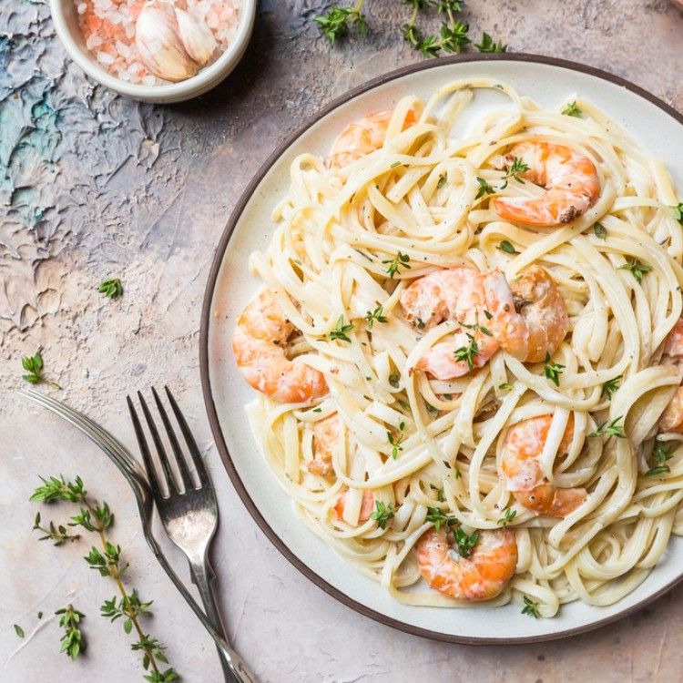 Shrimp Noodles In Creamy White Sauce
