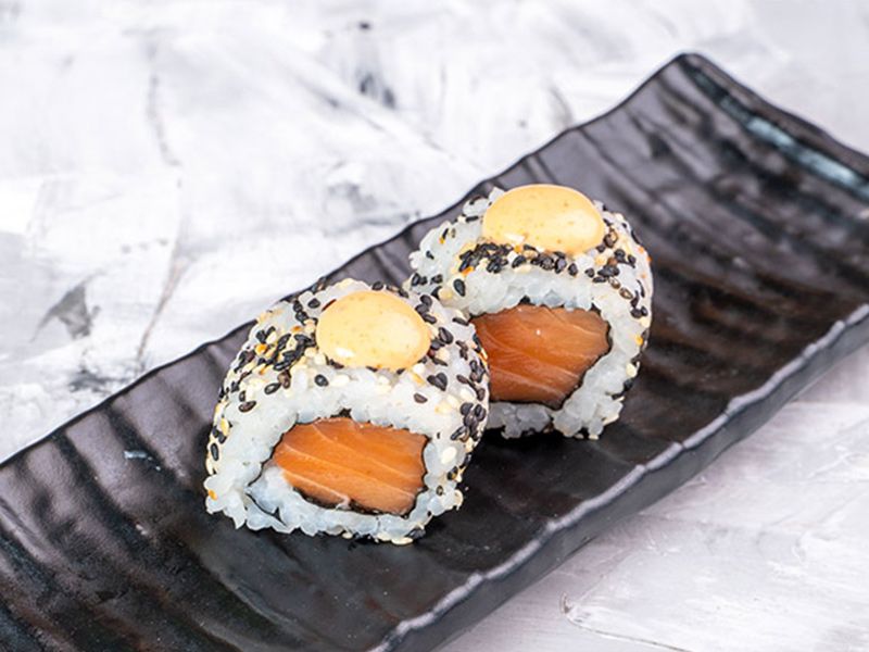 Spicy Salmon Roll