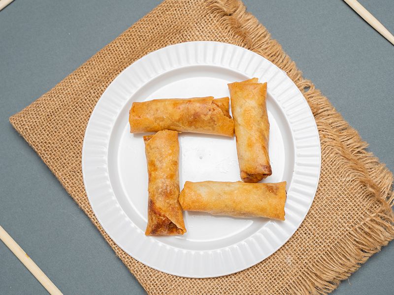 Vegetables Spring Rolls - 4 Pieces.