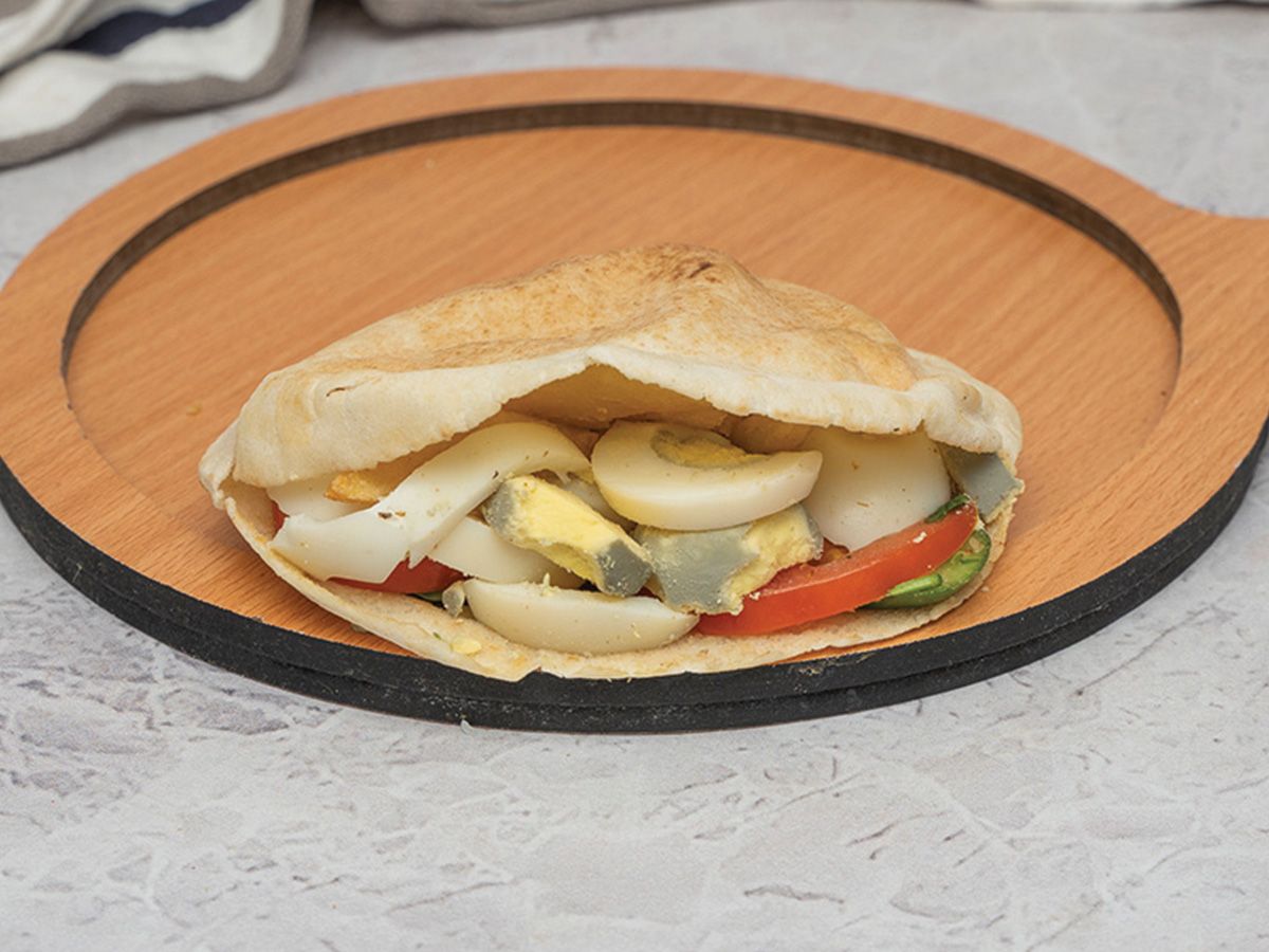 Boiled egg sandwich