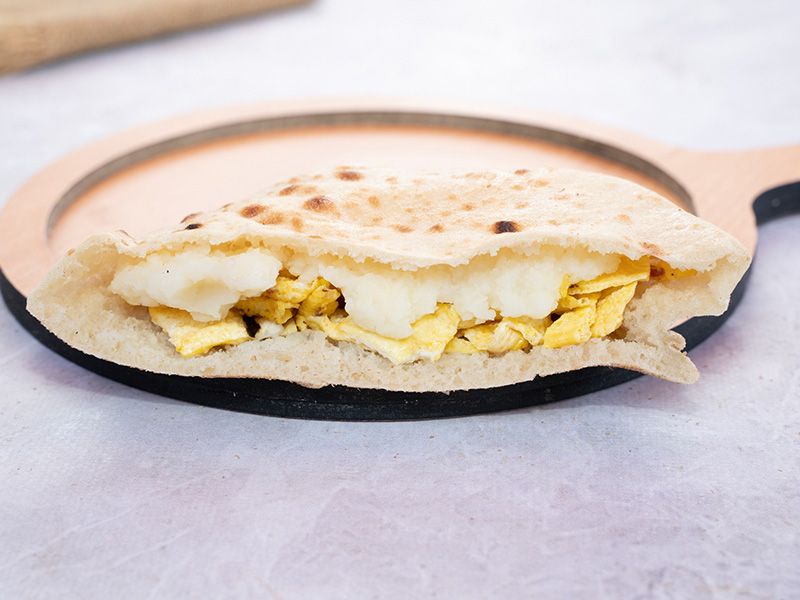 Mashed Potato With Omelette Sandwich