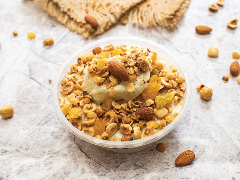 Ashura With Qeshta And Nuts