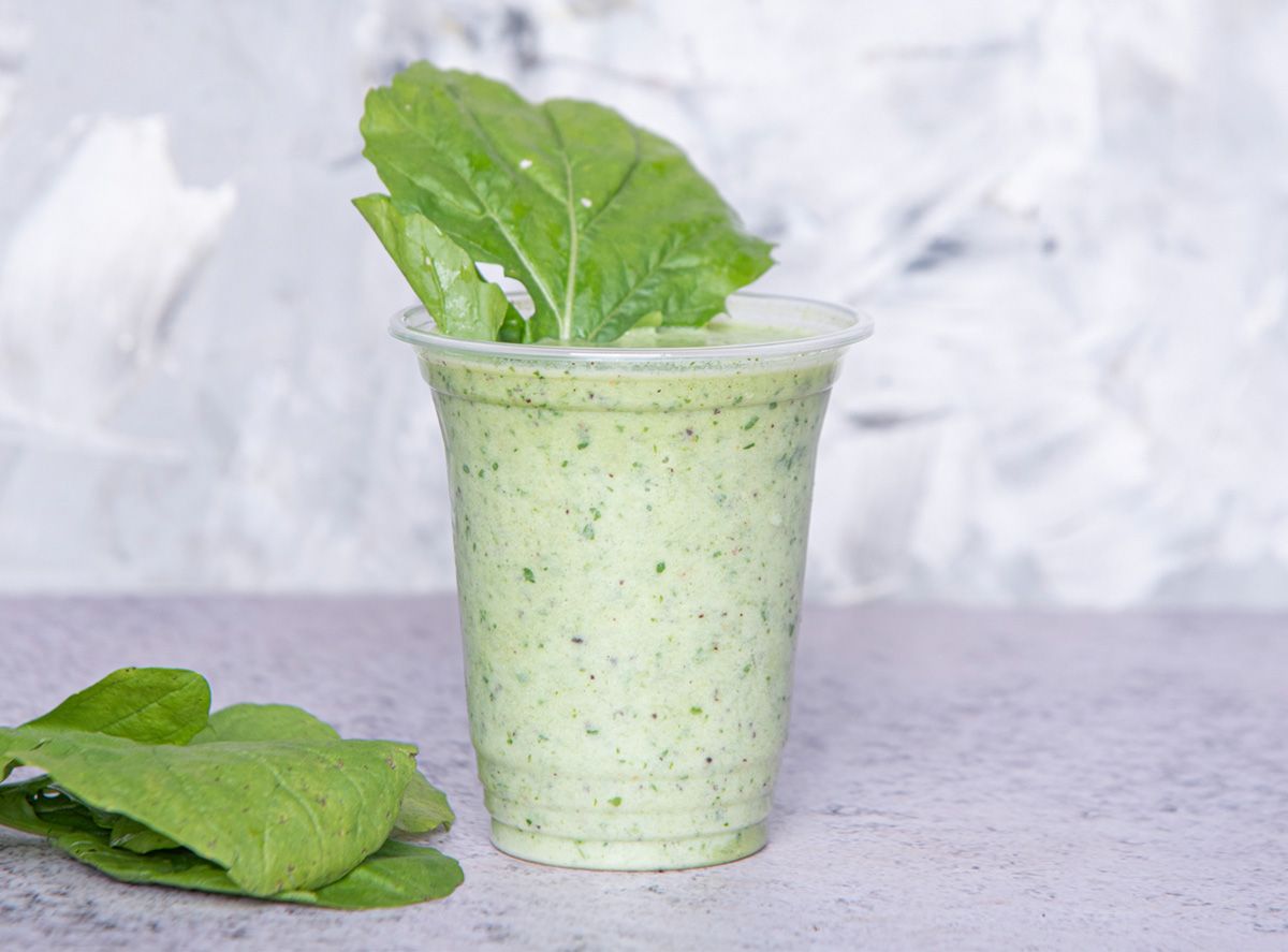 Arugula juice with milk and ice cream