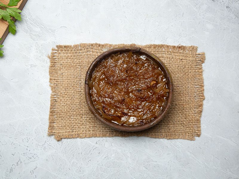 Meat and onion tagine