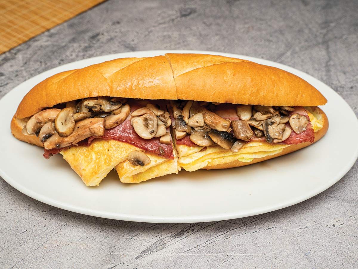 Omelette Matinoise Sandwich