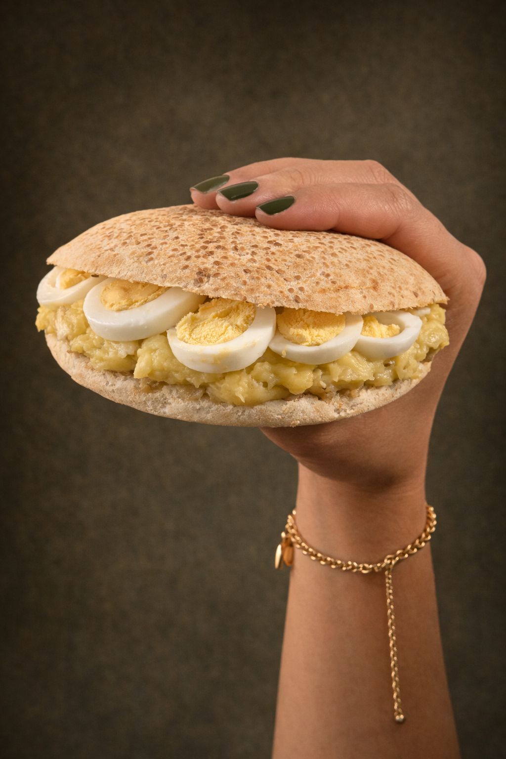 Potato purée with boiled egg