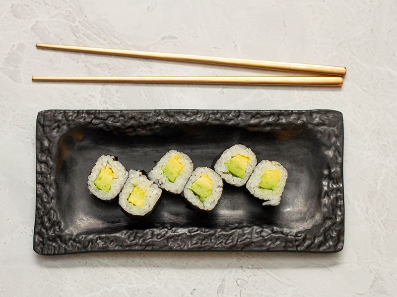 Avocado Hosomaki - 6 Pieces