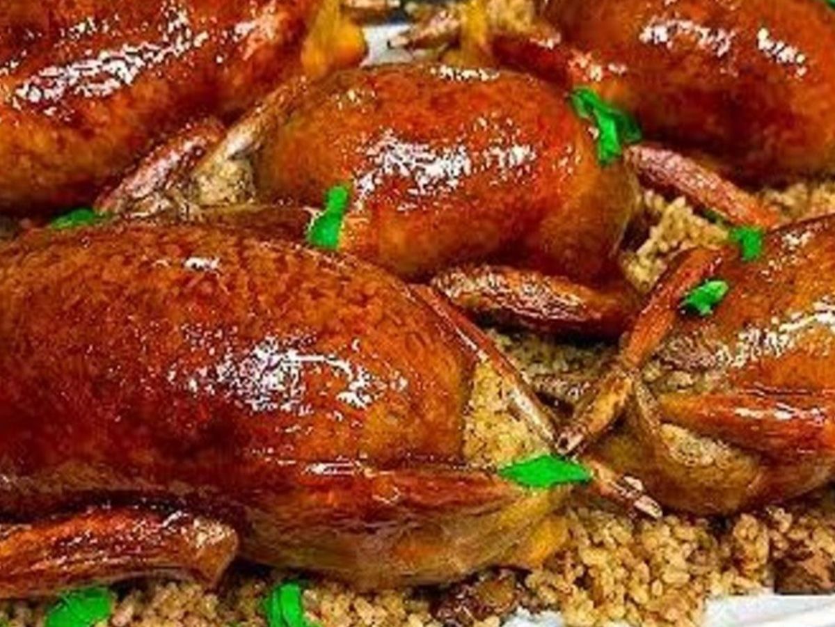 5 Single stuffed pigeons with rice or grits or rice on grits meal