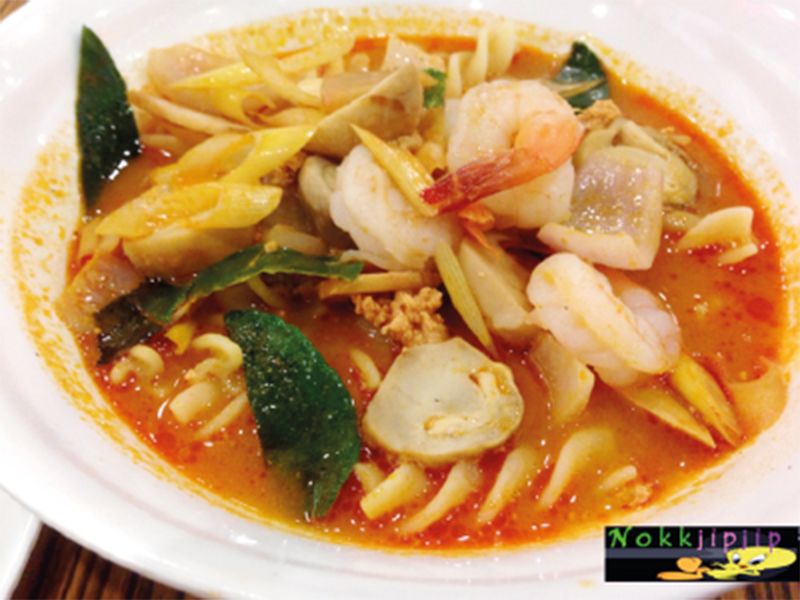 65. Pasta Tom Yam Kung