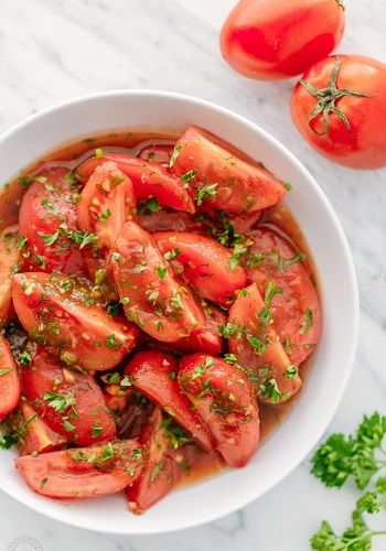 Tomatoes with Garlic