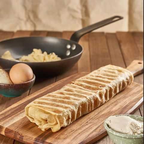 Shetir Omlette with Roumi Cheese