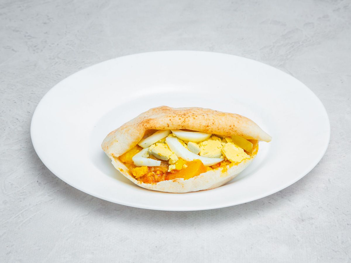 Dynamite Sandwich With Eggs