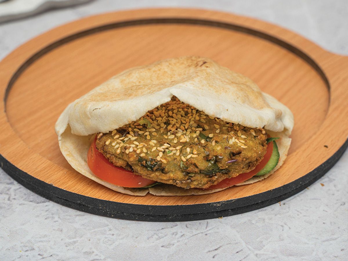 Stuffed Falafel Sandwich With Shami Tarnishes