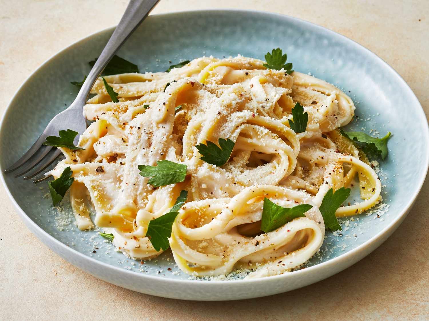 Creamy Mushroom Alfredo Pasta