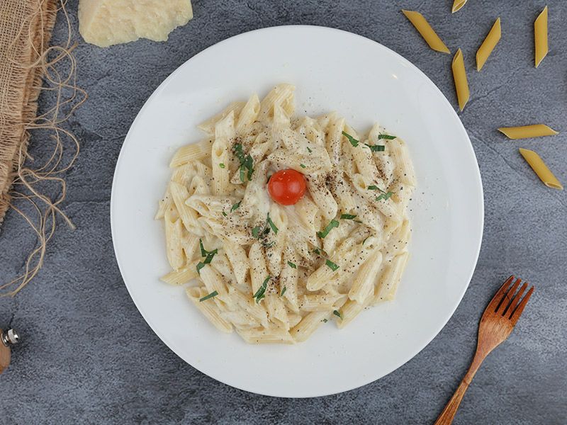 Chicken Pasta With White Sauce