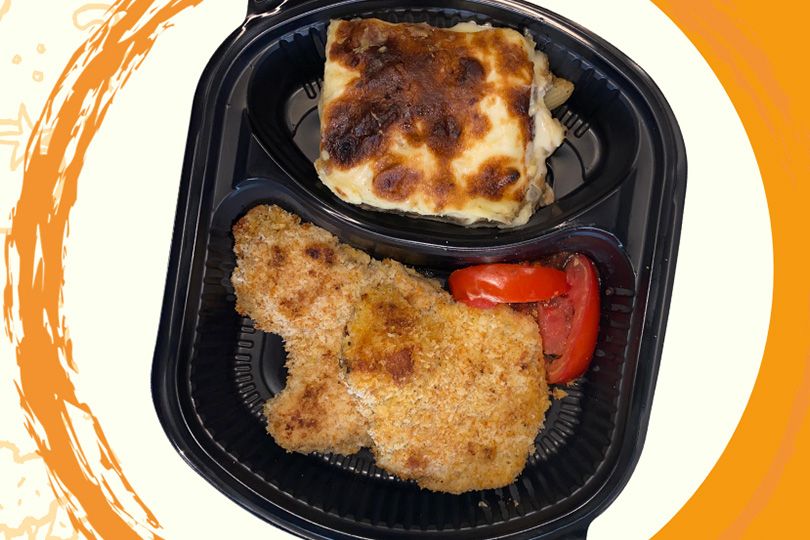 Beef Béchamel Meal with Fried Chicken