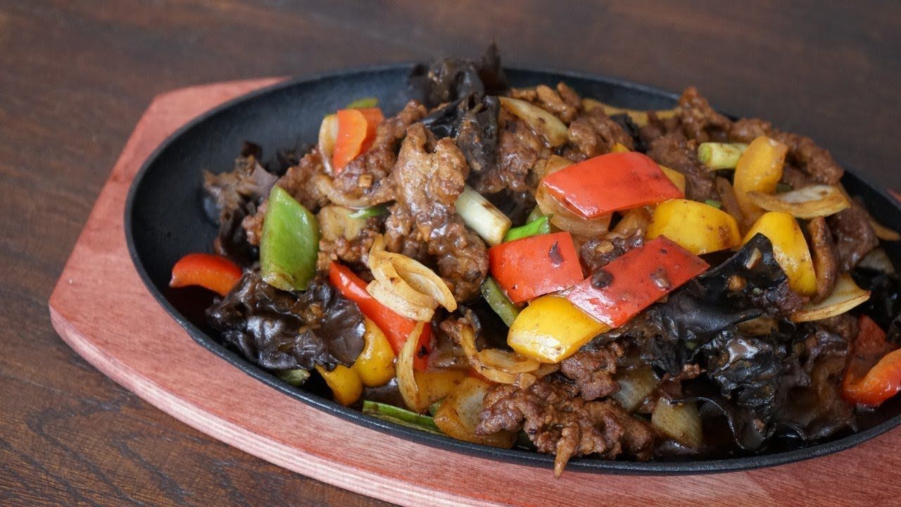 Beef In Sizzling Hot Platter