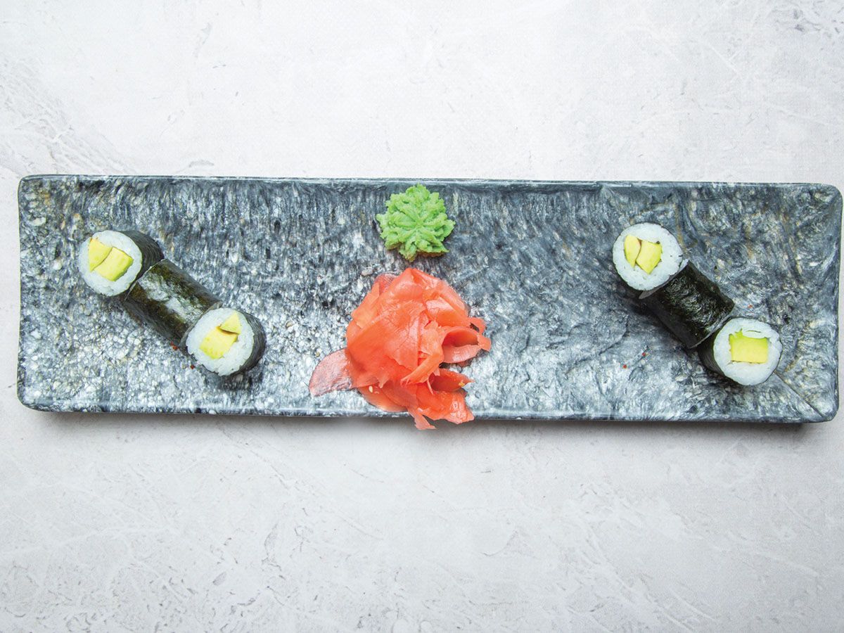 Hoso Maki Cheese Salmon Tempura