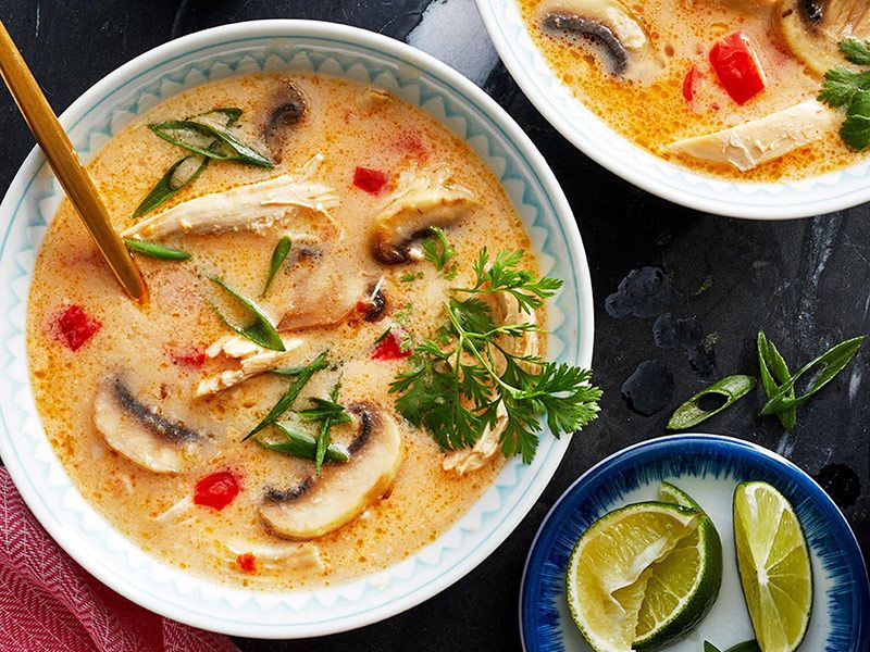 شوربة دجاج جوز هند