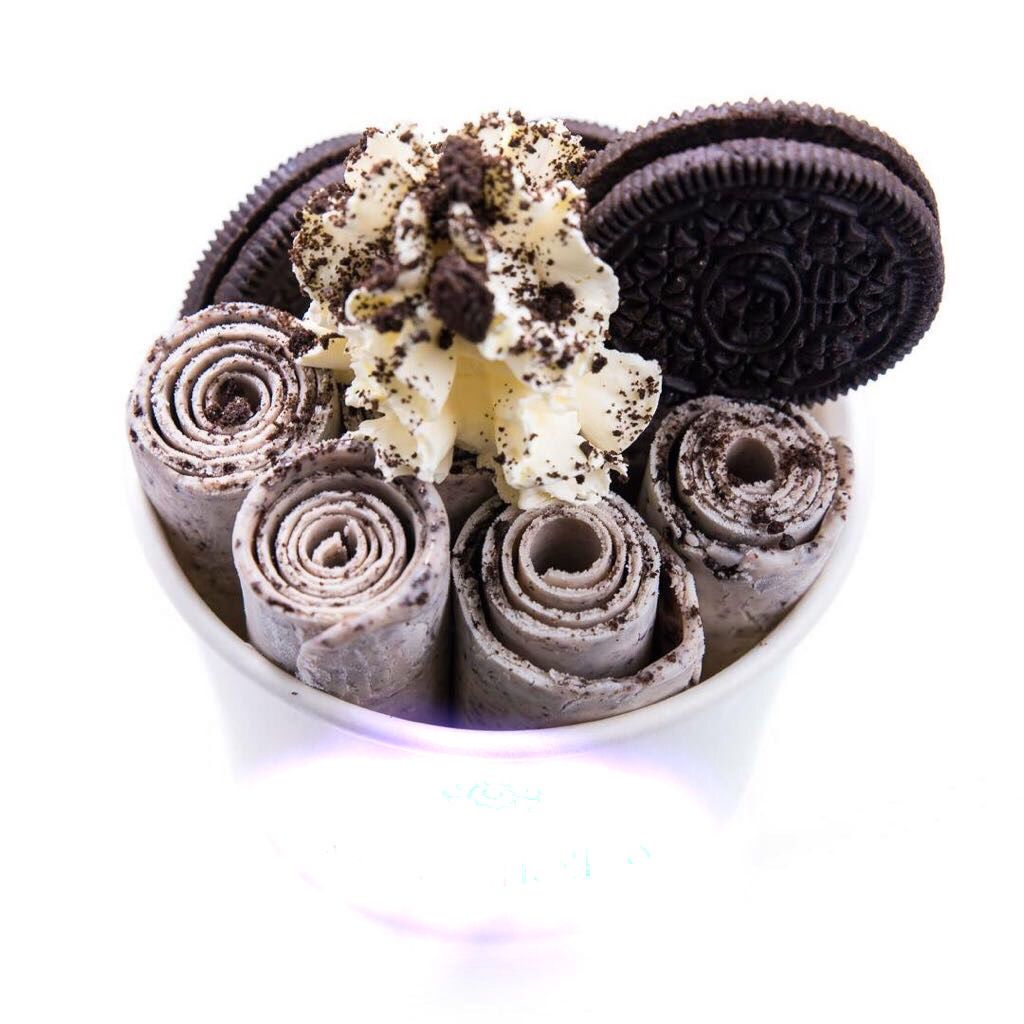 Cadbury Oreo Ice Cream Roll