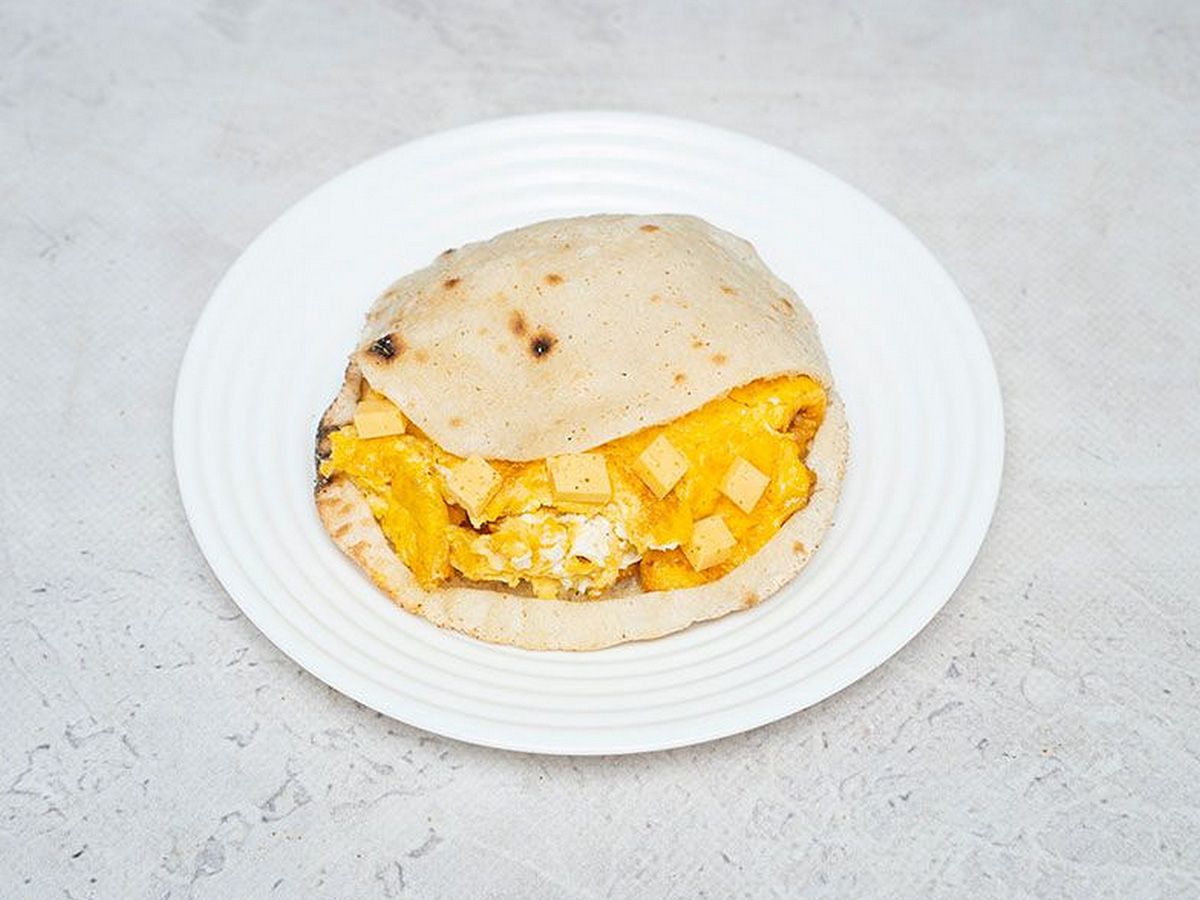 Cheese mix Omelette Sandwich