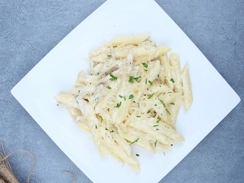 Alfredo Chicken Mozzarella