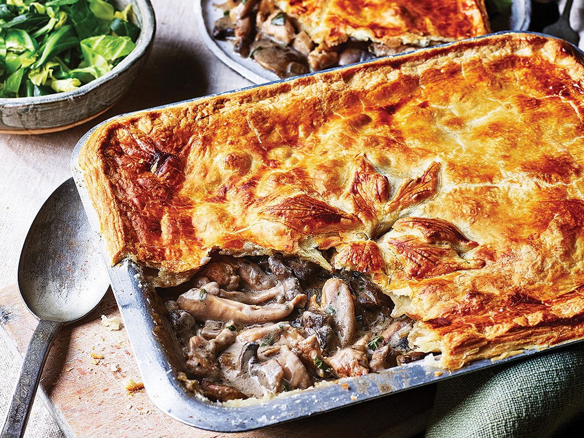 Chicken and mushroom pie