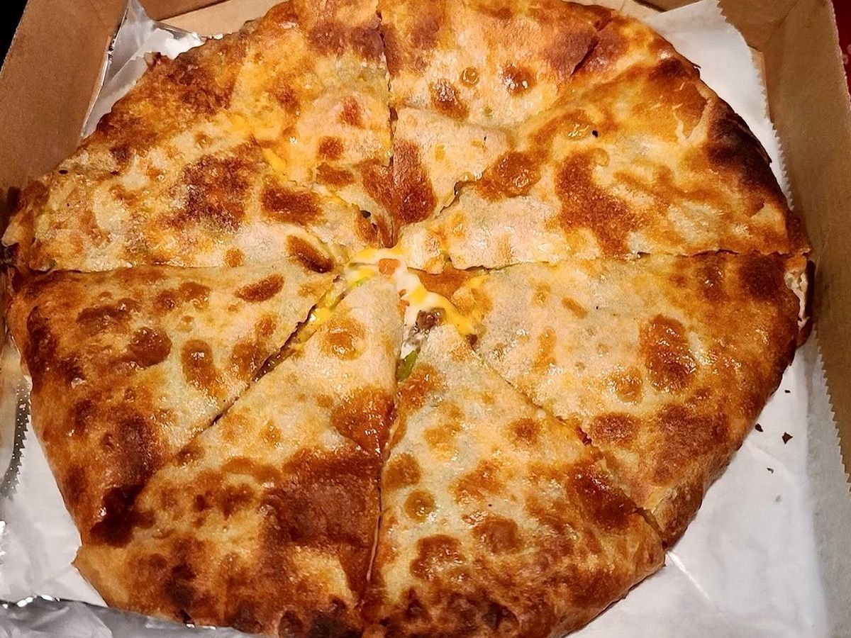 Medium Oriental Super Supreme Pie