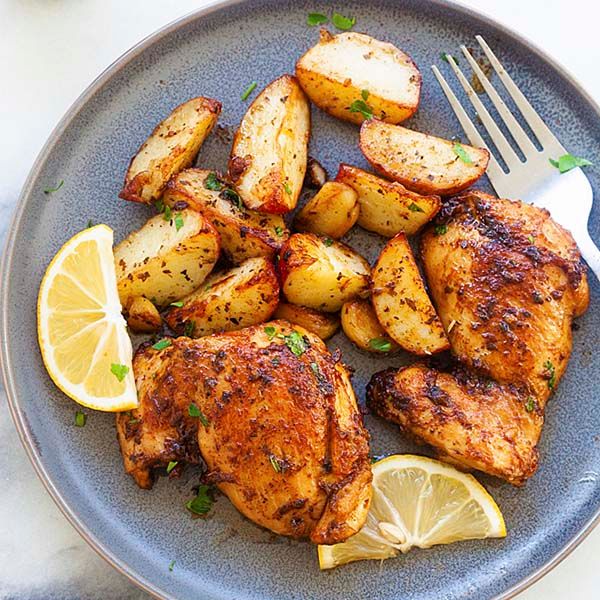 Chicken pane with potatoes dish