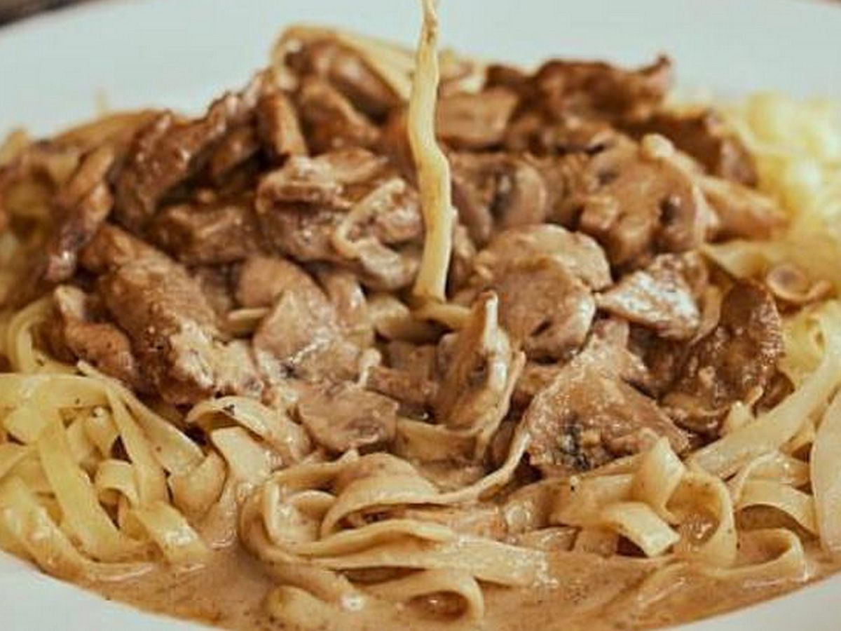 Chicken Stroganoff Plate