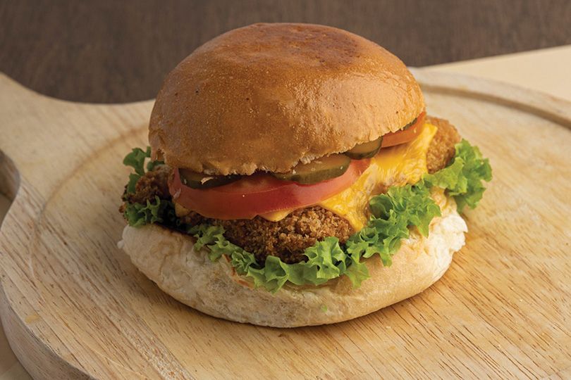 Crispy chicken burger