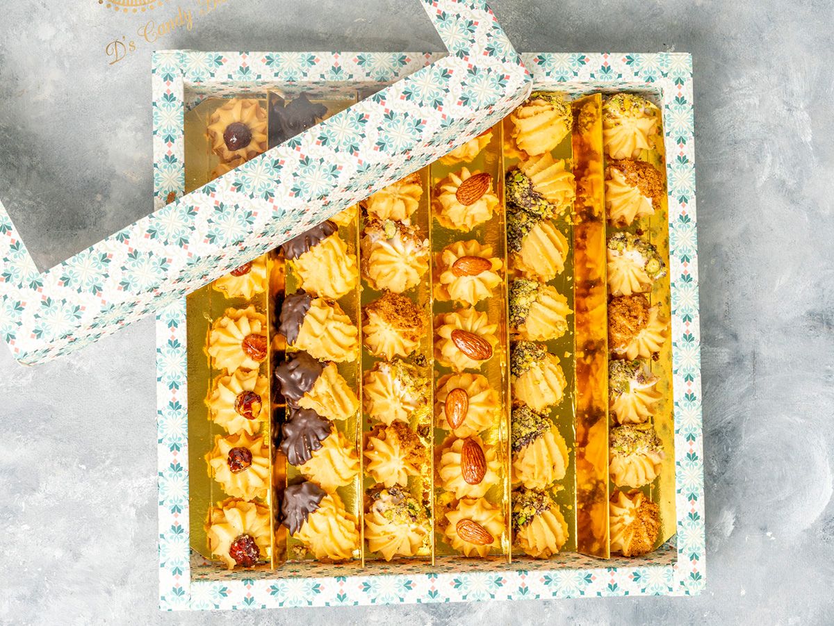 L’amandine’s Plain Petit Four