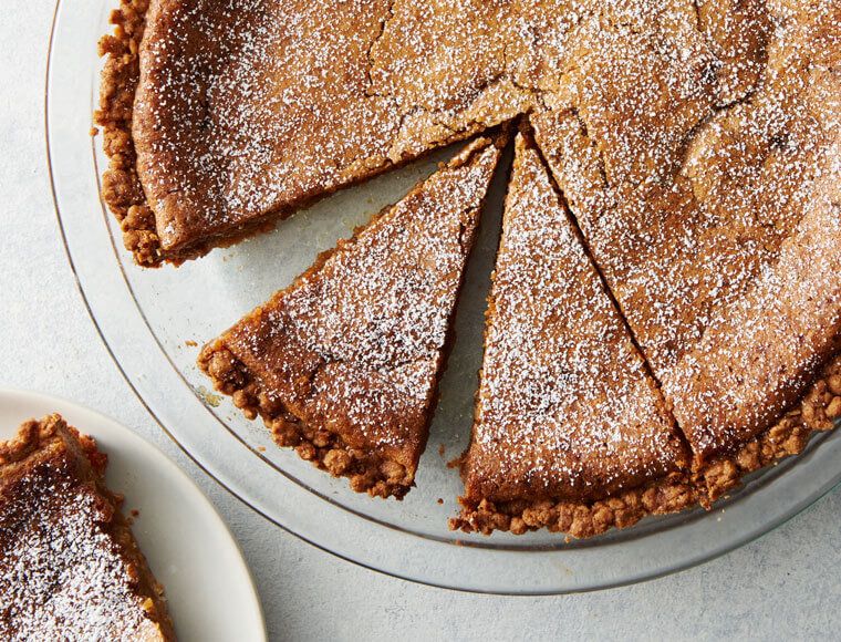 Dates with Cinnamon Pie