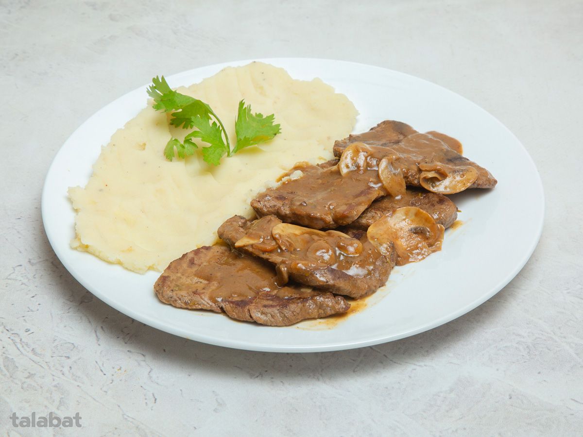 Beef Picatta With Mushroom And With Mashed Potatoes Puree