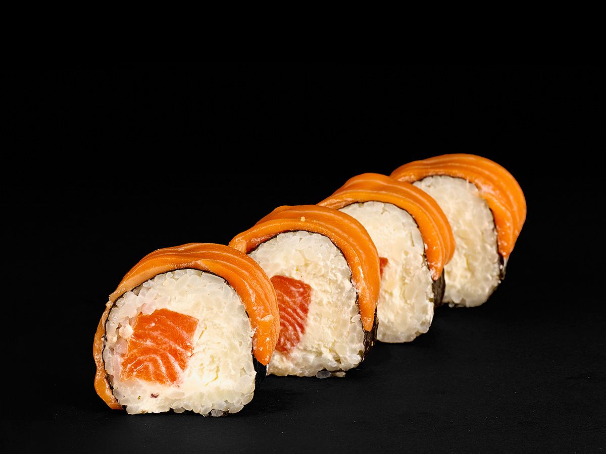 Dynamite Salmon Cheese Roll 4 pcs