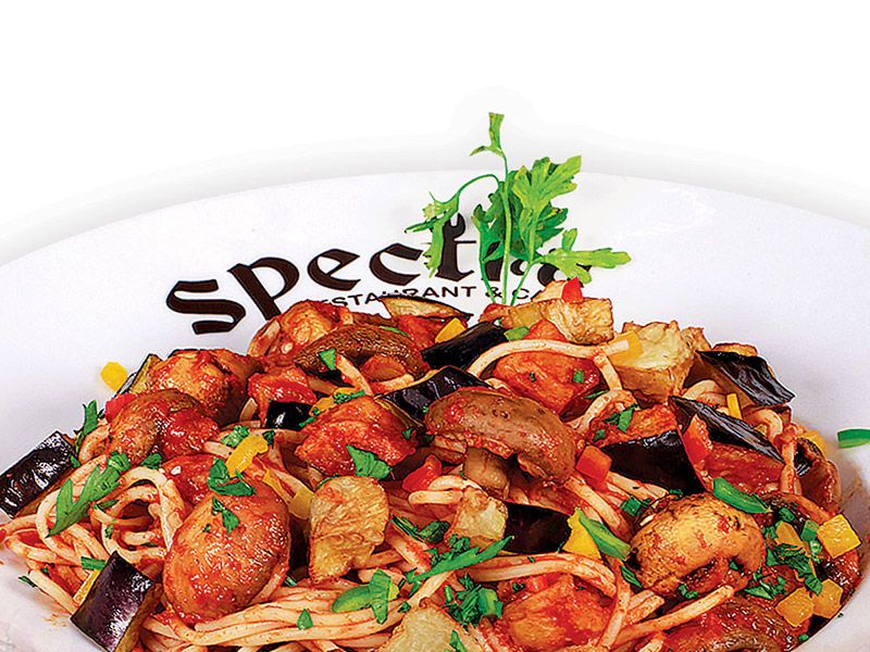 Spaghetti Pasta With Eggplant And Mushroom