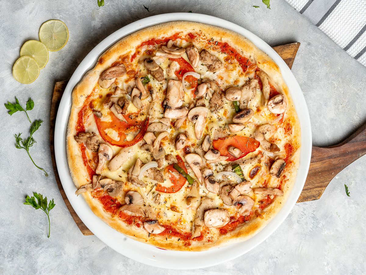 Chicken Mushroom Pizza