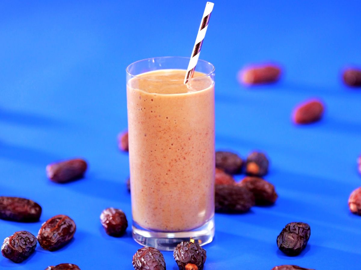 Fresh Date and Milk Juice