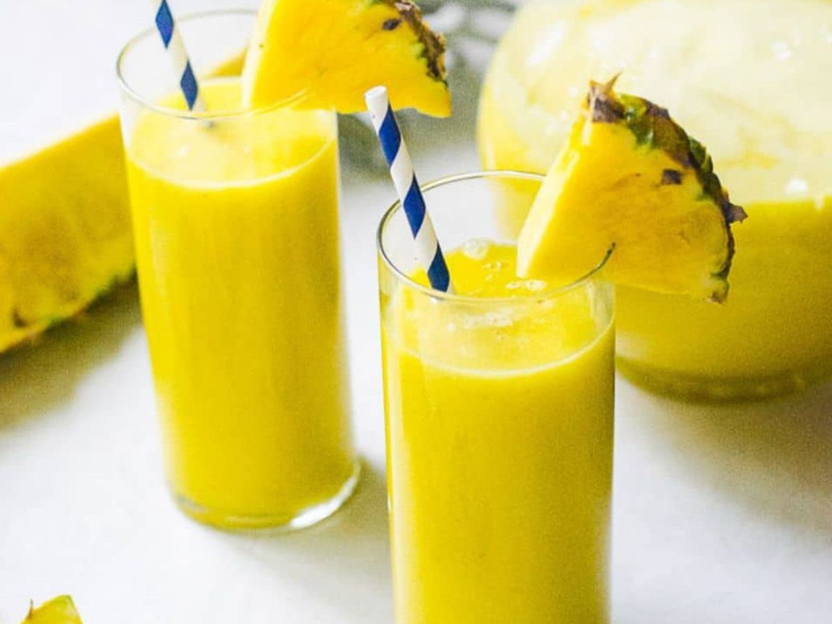 Fresh pineapple juice
