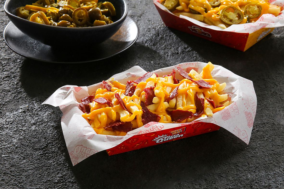 Cheesy Fries With Pastrami Pieces